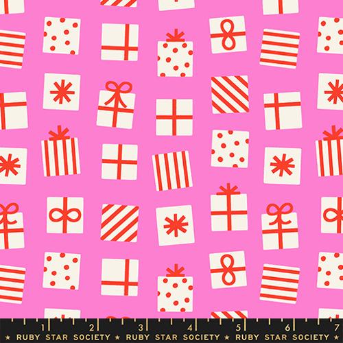 Lipstick- Presents- Merry Happy Fat Quarter