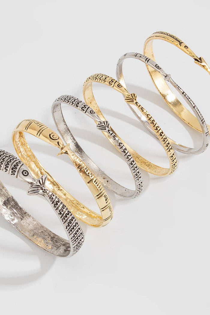 Elegant Fish Motif Bangle