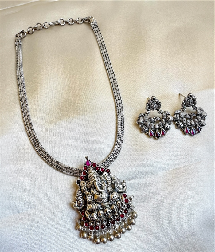 The Riddhesh Silver Ganesha Pendant & Earrings