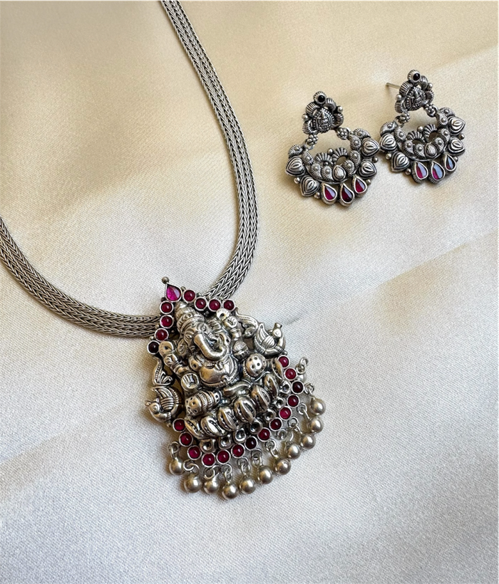The Riddhesh Silver Ganesha Pendant & Earrings