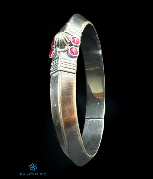 The Sharika Silver Antique Openable Bracelet(Oxidised/Size/2.2/2.4/2.6/2.8)