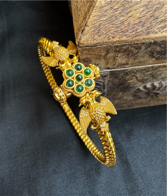 The Virat Silver Gandaberunda Golusu Bangle-Single (Size /2.2/2.4/2.6/2.8) (Green)